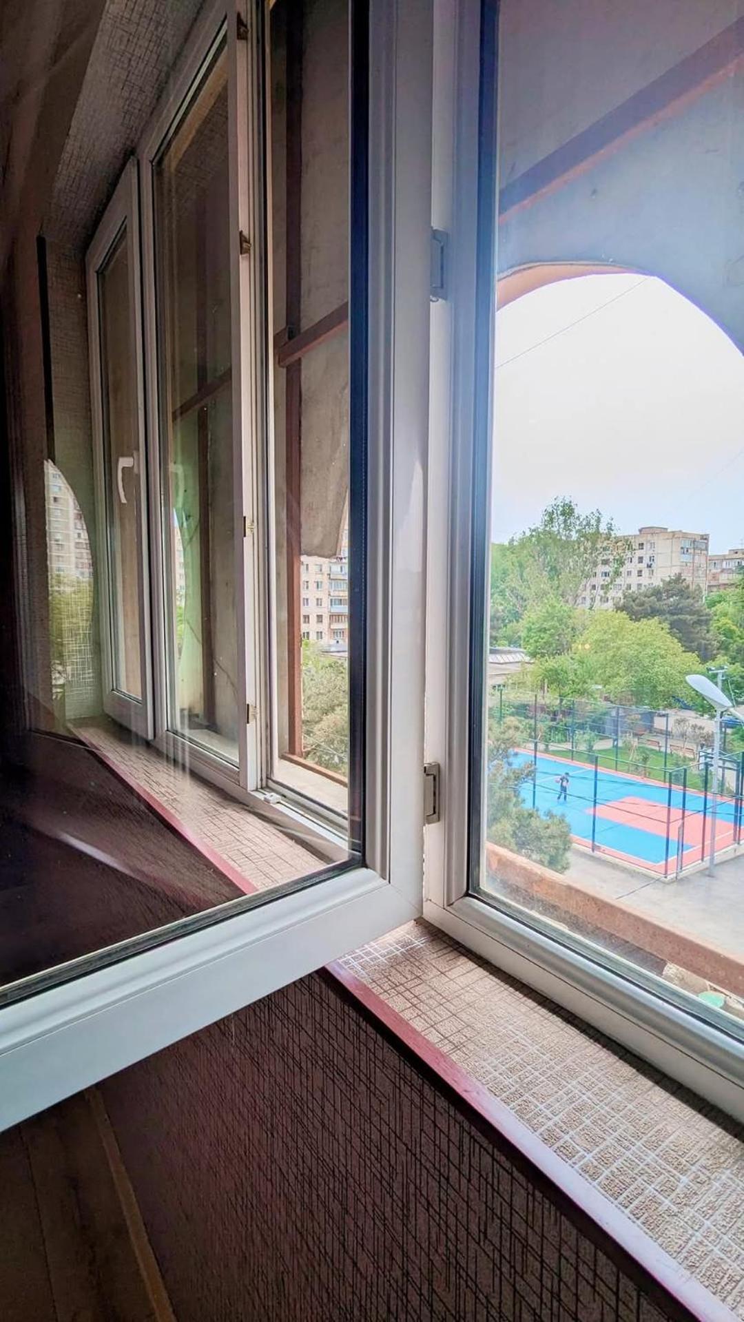 Dkd-Bridge Hotel Tbilisi Exterior foto